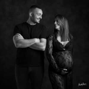 Séance photo de grossesse en studio