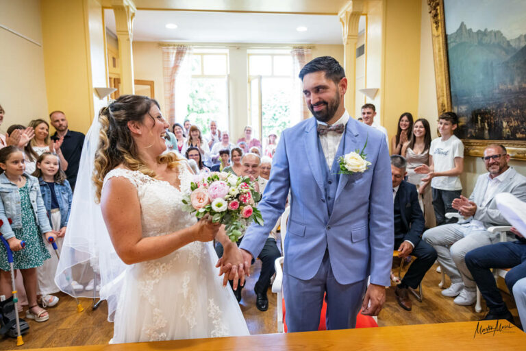 De la joie et du bonheur de se dire un oui franc à la mairie entourés de sa famille et ses amis